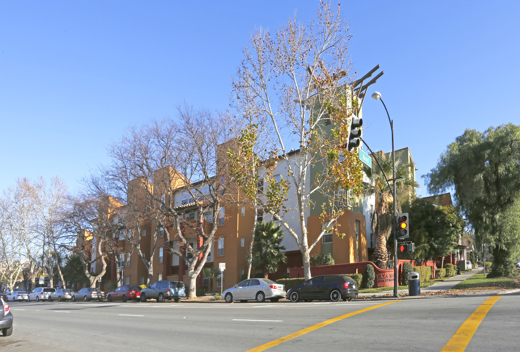 Plaza Maria Apartment in San Jose, CA - Building Photo