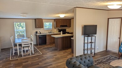 1000 Jenkins St in Greenville, SC - Building Photo - Building Photo