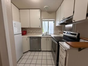 300 Stony Point Rd in Santa Rosa, CA - Building Photo - Building Photo