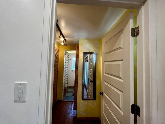 1405 N Mansfield Ave in Los Angeles, CA - Building Photo - Building Photo