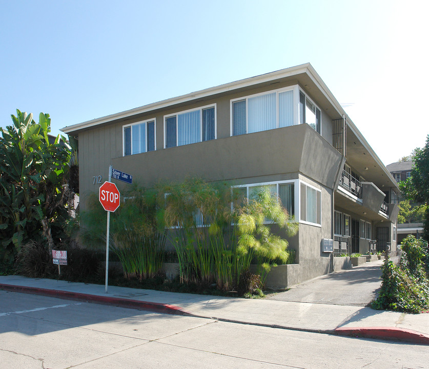 712 N Vendome St in Los Angeles, CA - Foto de edificio