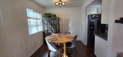 6017 Via Breve, Unit 2 in Simi Valley, CA - Foto de edificio - Building Photo