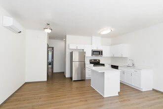 4th Avenue Homes in Spokane Valley, WA - Foto de edificio - Interior Photo