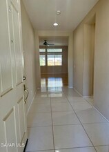 1233 Wellington Dr in Palmdale, CA - Foto de edificio - Building Photo