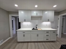 913 Peralta St in Pittsburgh, PA - Building Photo