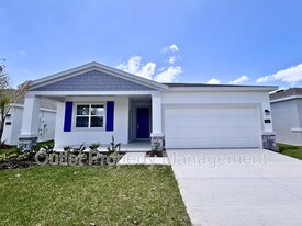 1521 Peach Crk Dr in Osteen, FL - Building Photo