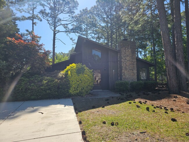 property at 3013 Folkstone Cir