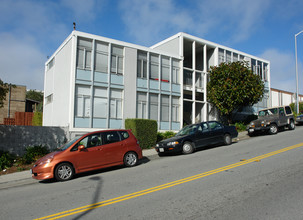 1280 Sullivan Ave in Daly City, CA - Building Photo - Building Photo