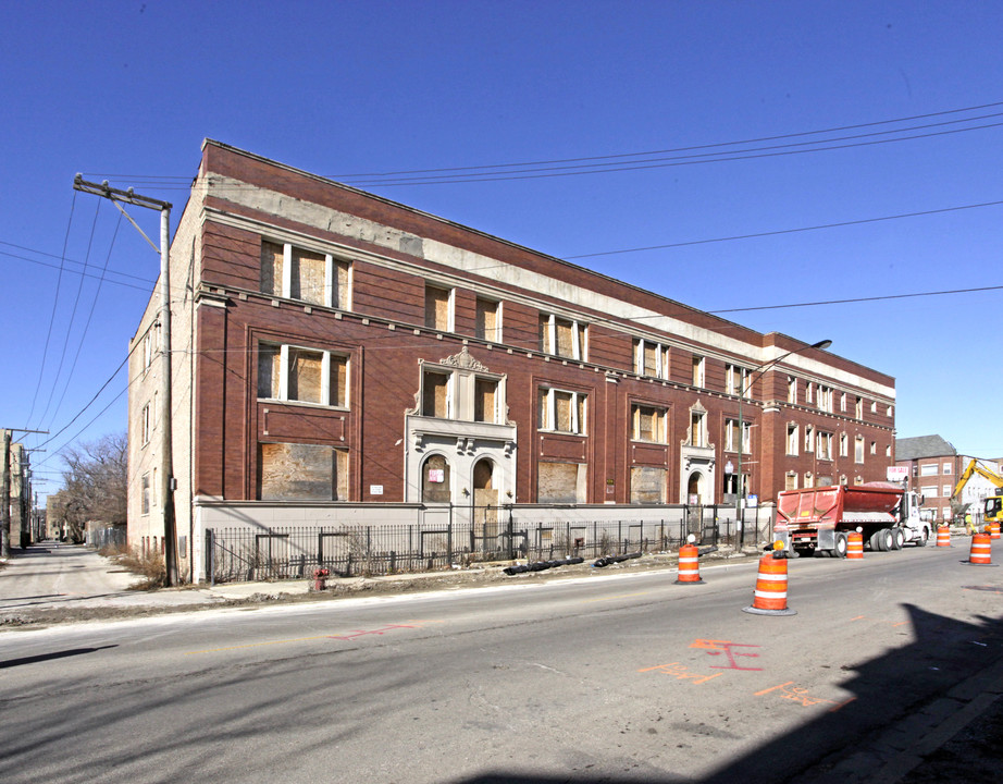 110-116 S Homan Ave in Chicago, IL - Building Photo