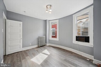 5841 N 12th St in Philadelphia, PA - Building Photo - Building Photo