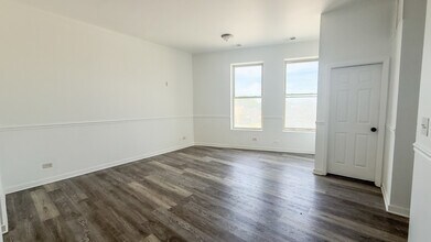 317 S Homan Ave in Chicago, IL - Building Photo - Building Photo