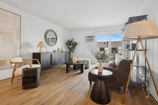 ReNew High Ridge in Fitchburg, WI - Building Photo - Building Photo