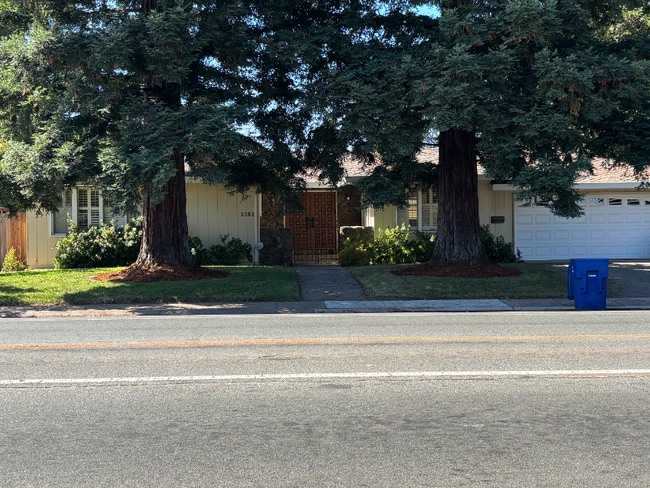 2582 American River Dr