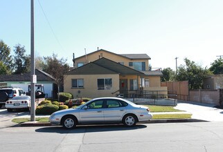 174 W Linden Ave in Glendale, CA - Building Photo - Building Photo