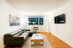 230 W 55th St in New York, NY - Building Photo