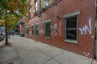 899 Broadway in Brooklyn, NY - Building Photo - Building Photo