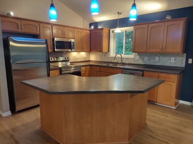 5176 54th Ave NW in Rochester, MN - Building Photo - Building Photo