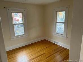 10 West St in New Milford, CT - Building Photo - Building Photo