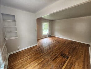 25801 Forestview Ave in Euclid, OH - Building Photo - Building Photo