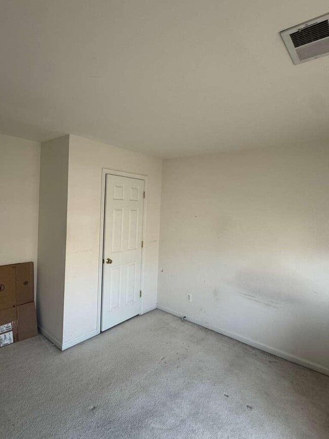 22679 Simonet Blanc Terrace in Ashburn, VA - Foto de edificio - Building Photo