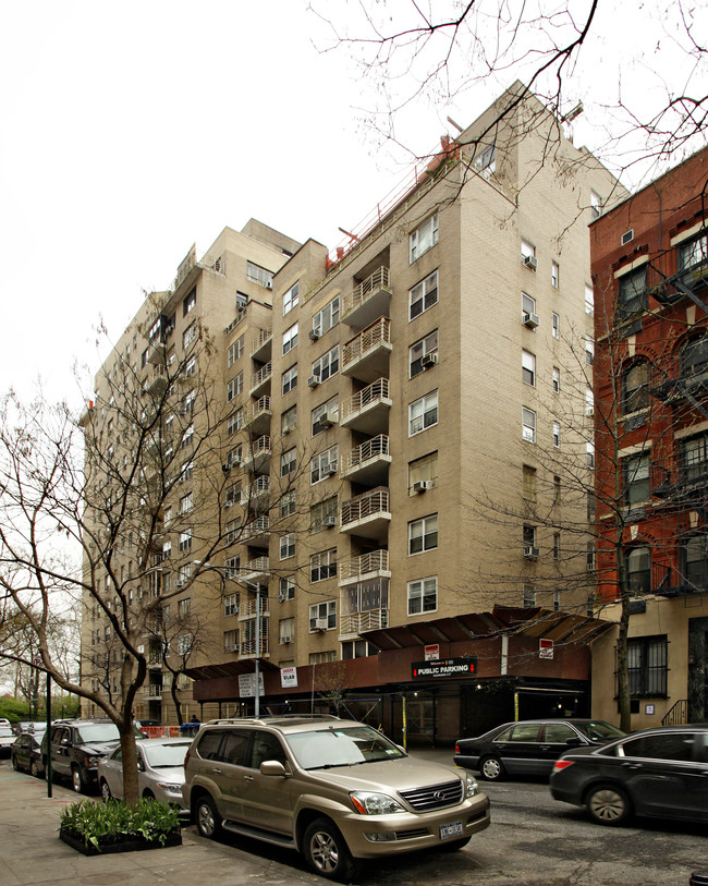 110 East End Ave in New York, NY - Building Photo - Building Photo