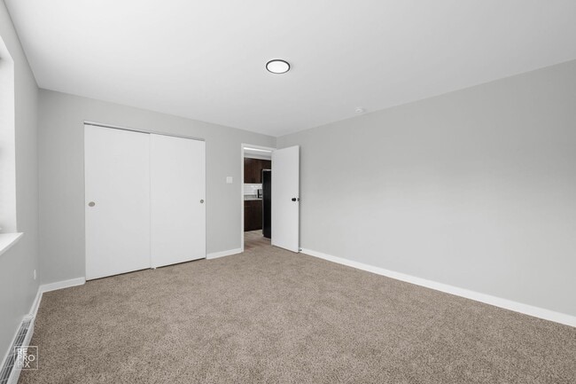 7800 S South Shore Dr Chicago, IL 60649 in Chicago, IL - Building Photo - Building Photo