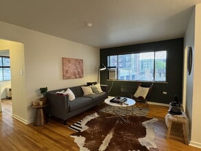 1101 Bellaire St in Denver, CO - Building Photo - Building Photo