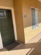 2250 Camino De La Reina-Unit -313 in San Diego, CA - Building Photo - Building Photo