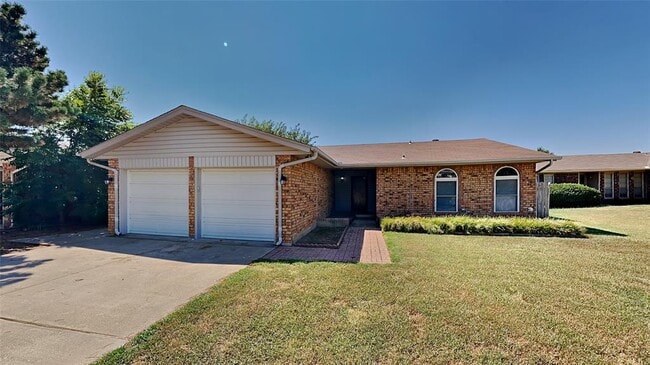 906 Garden Grove in Yukon, OK - Building Photo - Building Photo