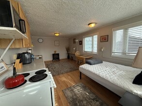 1411 3rd Ave in Fairbanks, AK - Building Photo - Building Photo