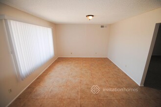 9521 N 67th Ln in Peoria, AZ - Foto de edificio - Building Photo