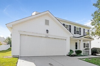 6822 Chieftain Dr in Charlotte, NC - Foto de edificio - Building Photo