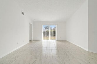 1504 Silktree Ct in Brandon, FL - Building Photo - Building Photo