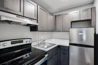 Penn Lee Court Apartments in Philadelphia, PA - Foto de edificio - Interior Photo