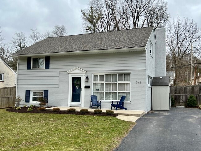741 Marshall Dr in West Chester, PA - Building Photo - Building Photo