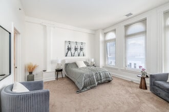 Deys Plaza Apartments in Syracuse, NY - Foto de edificio - Interior Photo