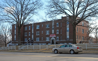 2640-2642 Victory Pky Apartments