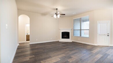 312 Delaford Dr in Forney, TX - Foto de edificio - Building Photo