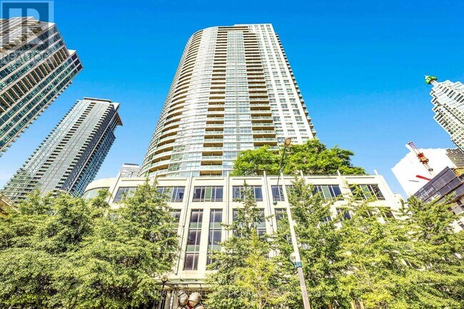 property at 2407-18-3018 Yonge St