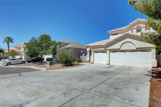 2226 Lipari Ct in Las Vegas, NV - Building Photo - Building Photo