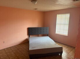 6879 Cezanne Ave in Baton Rouge, LA - Building Photo