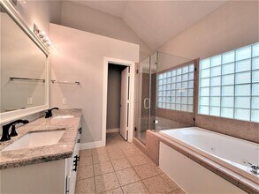 2515 Brinkman St in Houston, TX - Building Photo - Building Photo