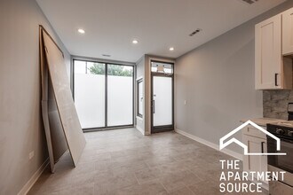 5418 W Belmont Ave in Chicago, IL - Building Photo - Building Photo