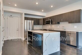 3116 West End Cir in Nashville, TN - Building Photo - Building Photo