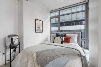 1028 Barclay St in Vancouver, BC - Building Photo - Building Photo