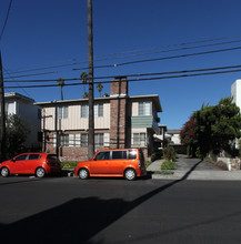 4569 Finley Ave in Los Angeles, CA - Building Photo - Building Photo