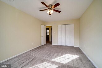 7476 Adams Park Ct in Annandale, VA - Building Photo - Building Photo