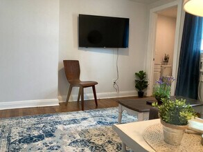 905 Hill St, Unit ID1397977P in Bristol, TN - Building Photo - Building Photo