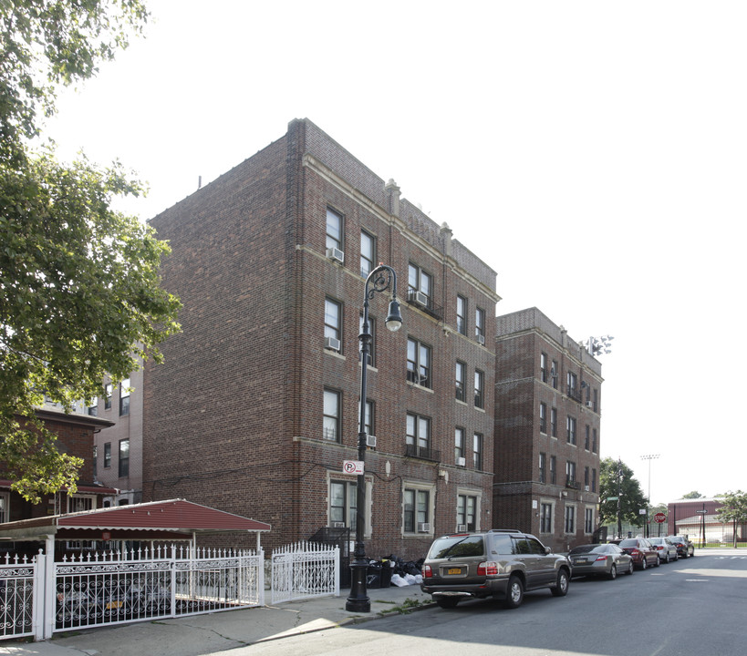 837 E 22nd St in Brooklyn, NY - Building Photo