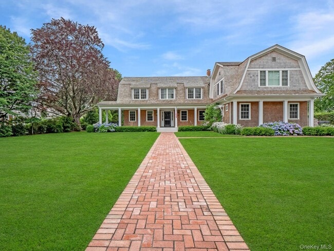 7 Ocean Ave in Quogue, NY - Building Photo - Building Photo